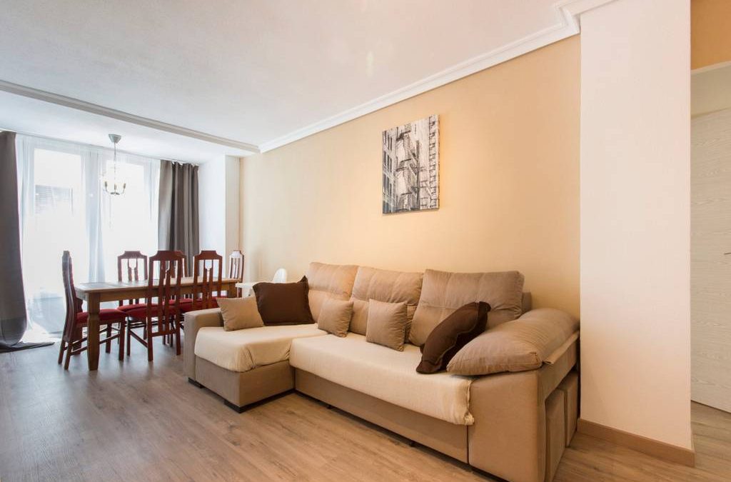 LOVELY NEW APT 1300m FROM BEACH 7PRS